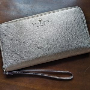 Kate Spade IPhone wristlet